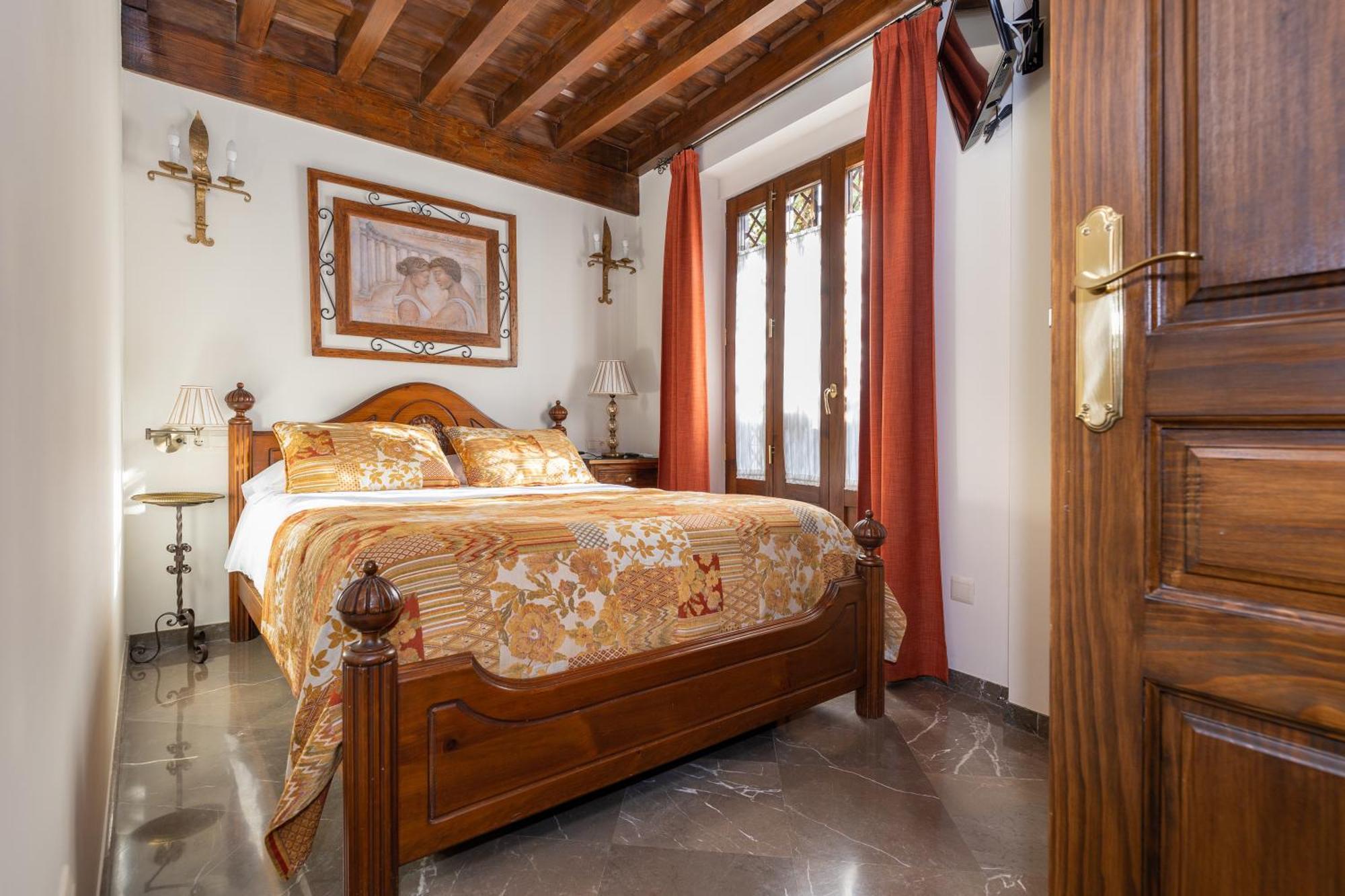 Apartamentos En Pleno Centro, Aljibe Rodrigo Del Campo 2C Granada Bagian luar foto