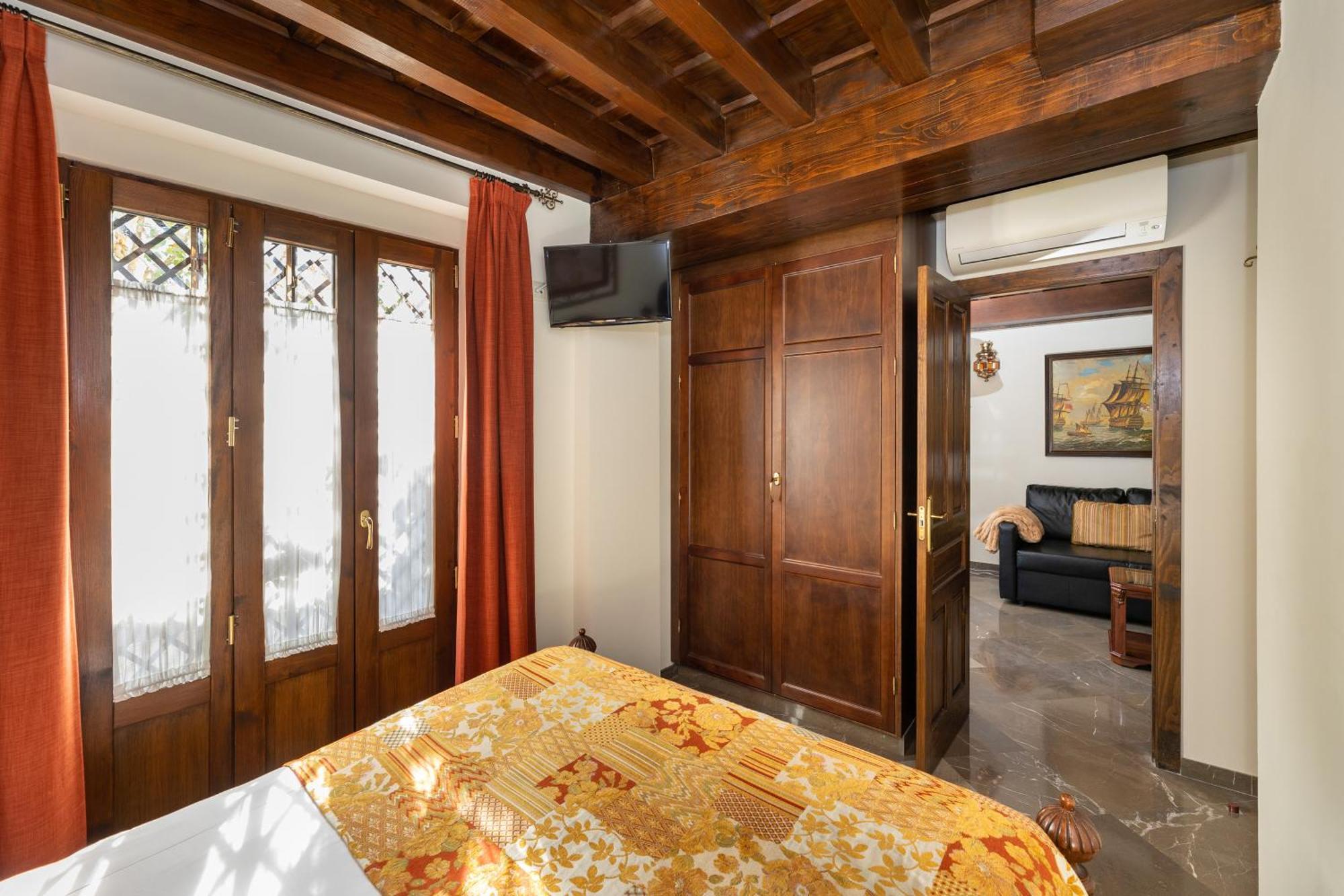 Apartamentos En Pleno Centro, Aljibe Rodrigo Del Campo 2C Granada Bagian luar foto